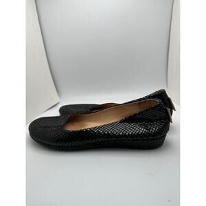 FS/NY Metallic Black Ballet Flats Womens Size 7 Slip On Shiny Designer Snake